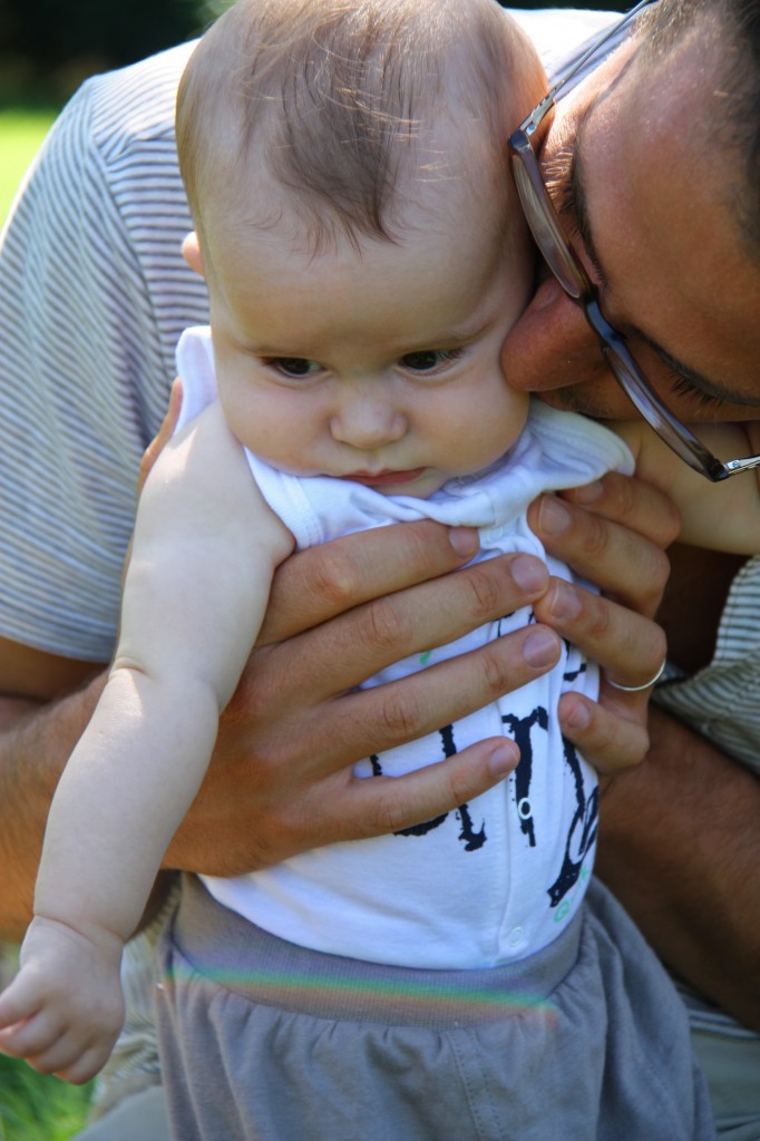papa-kiss